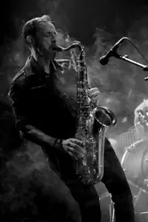 Malya, live at Paris, the 21st of april 2025 | escape